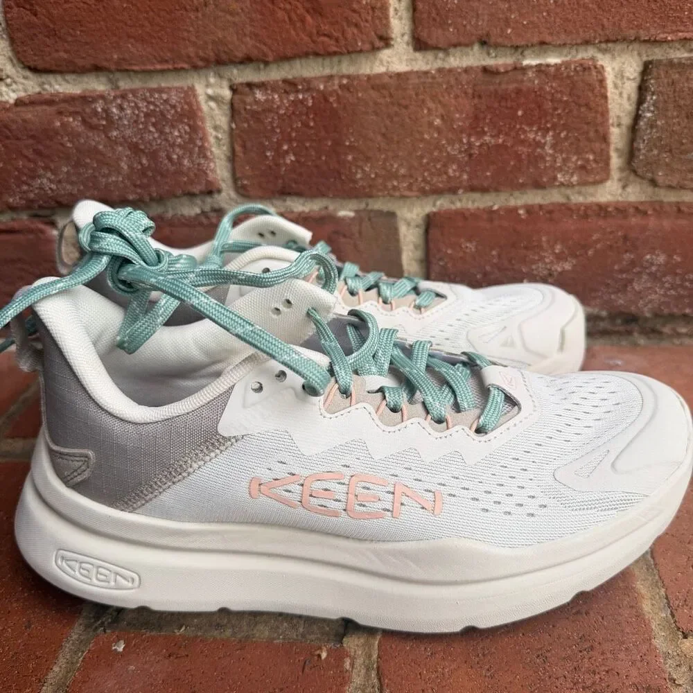 KEEN WK450 Womens Walking Shoes Birch Peach Parfait Size 6.5 NEW